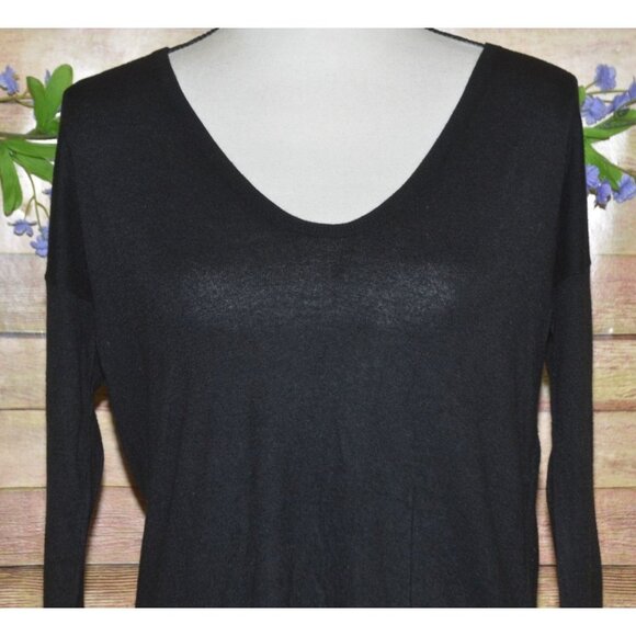 Splendid Ladies L Black Long Sleeve Pullover V-Neck Thin Knit Shirt Top Size L - Picture 2 of 8